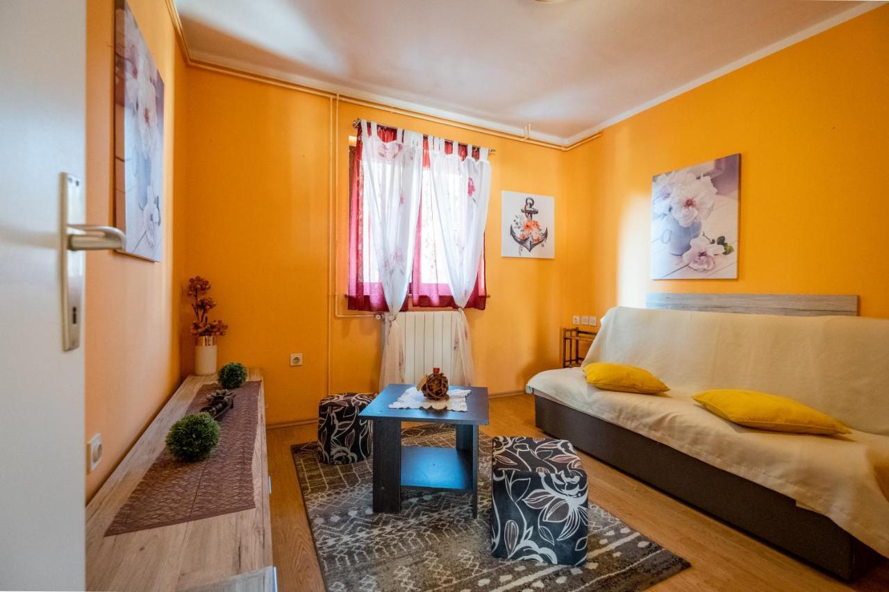 Guesthouse Istra Premantura Ngoại thất bức ảnh