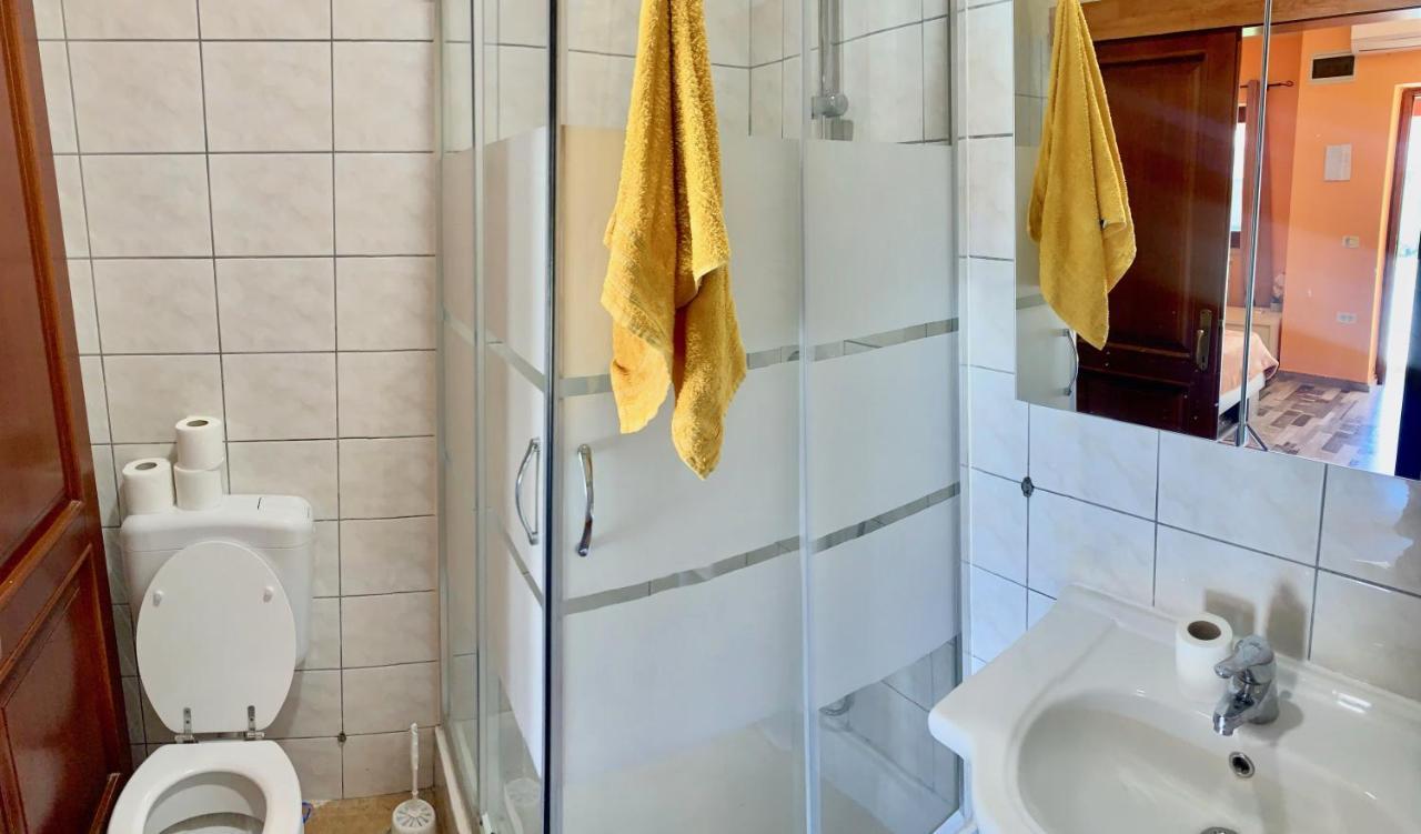 Guesthouse Istra Premantura Ngoại thất bức ảnh